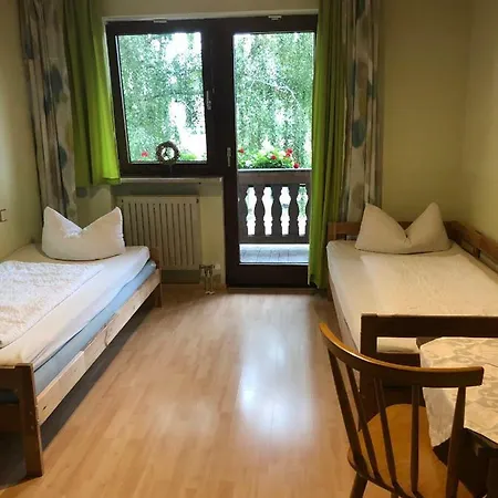 Nocleg ze śniadaniem Almhostel Flintsbach